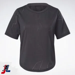 Workout Shirt for Women, Sportswear and Activewear Manufacturer. Made by Janletic Sports in Sialkot Pakistan.