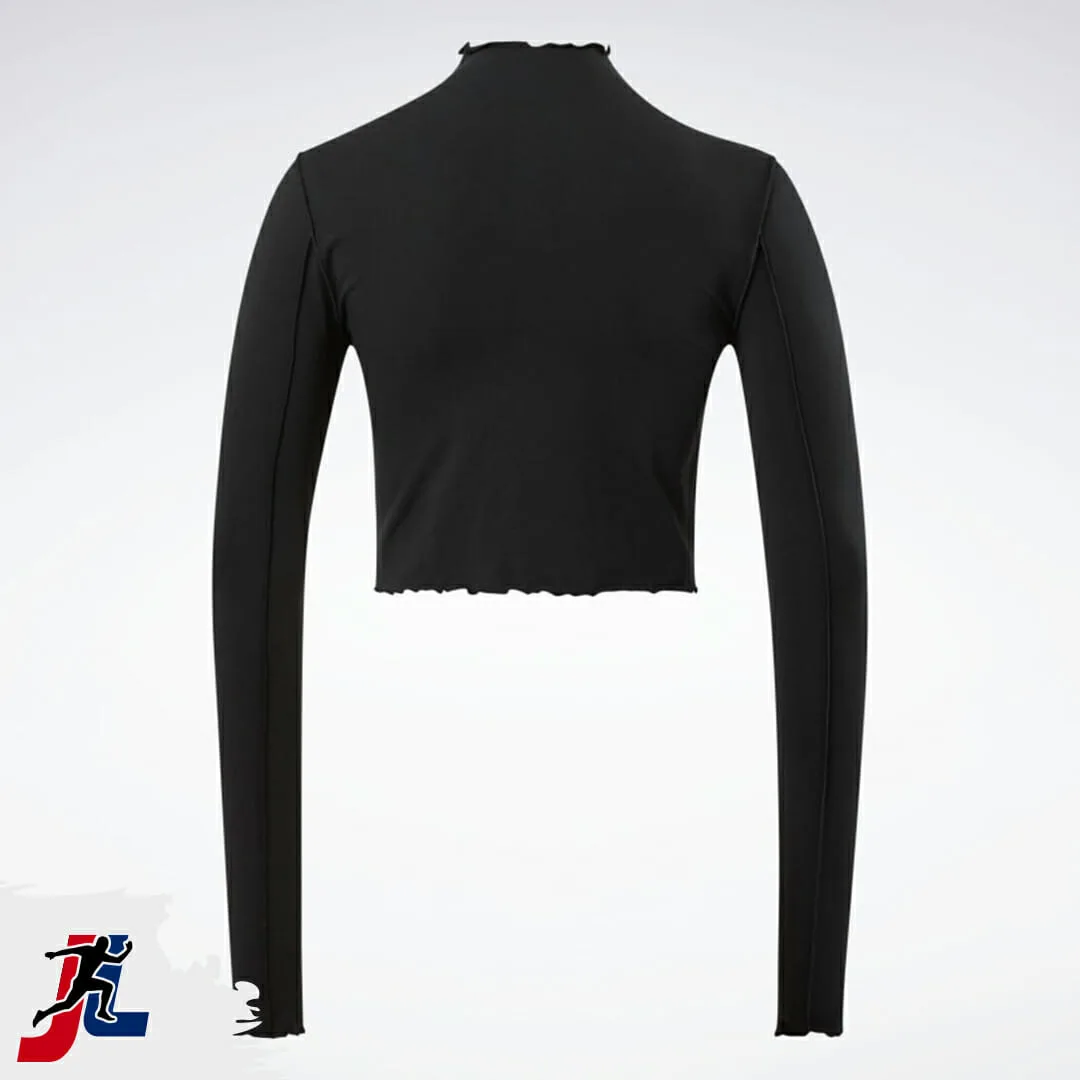 Workout Crop Top for Women, Sportswear and Activewear Manufacturer. Made by Janletic Sports in Sialkot Pakistan.